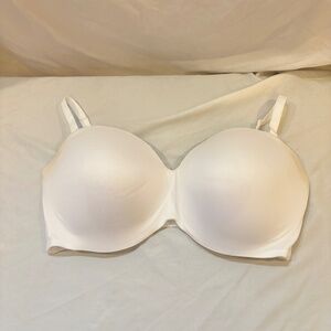 MAIDENFORM White Bra Underwire Light Lining Size 40 DDD, RN15763, NWOT